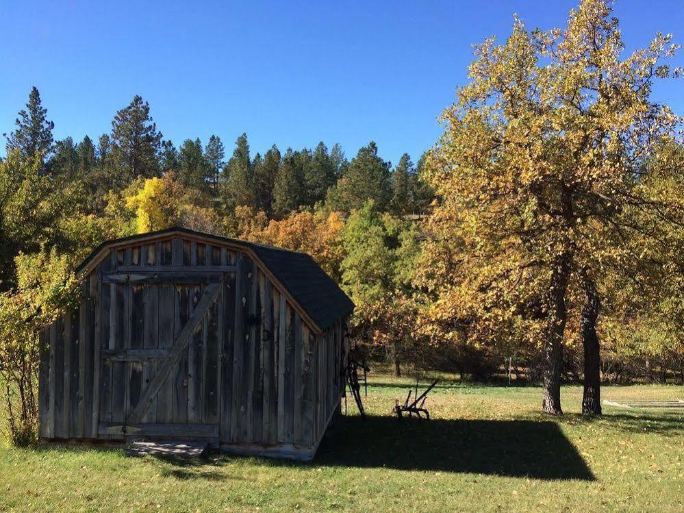 Lytle Creek Inn Bed And Breakf Devils Tower Extérieur photo